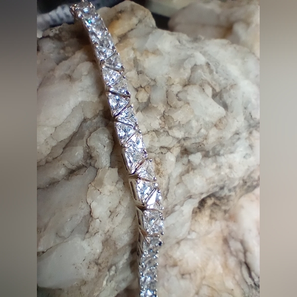 Triangle CZ Tennis Bracelet with safety clasp in 925 Sterling Silver - Picture 2 of 8